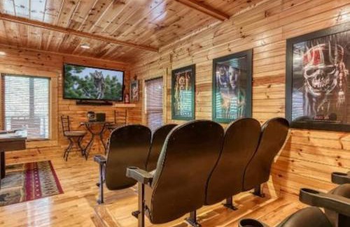 Hemlock Hills House | Day Dreamer Cabin W Views By Beyond Expectations