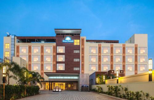 Kelambakkam Hotel | Days Hotel by Wyndham Chennai OMR