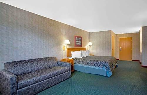 West Yellowstone Hotel | Days Inn by Wyndham West Yellowstone