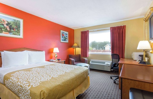 Chincoteague Hotel | Days Inn by Wyndham Chincoteague Island