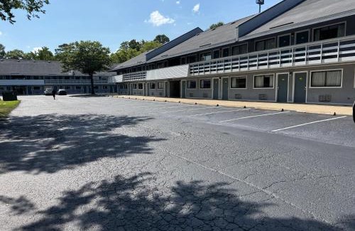 Sugar Creek Hotel | Days Inn by Wyndham Charlotte University