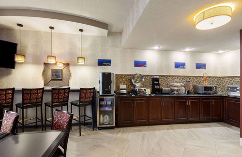 Columbia Hotel | Days Inn by Wyndham Columbia Kentucky