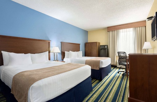 Fargo Hotel | Days Inn by Wyndham Fargo/West Acres