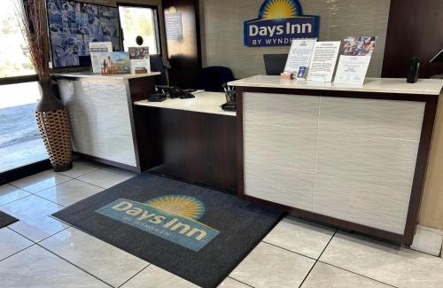 Goose Creek Hotel | Days Inn by Wyndham Goose Creek