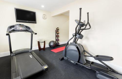 Goose Creek Hotel | Days Inn by Wyndham Goose Creek