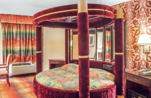 The Heights Hotel | Days Inn by Wyndham Jersey City