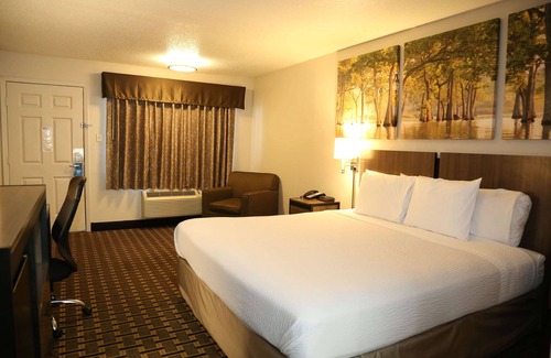 Monroe Hotel | Days Inn by Wyndham Monroe