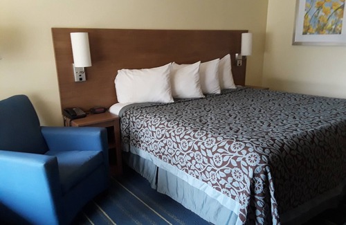 Newark Hotel | Days Inn by Wyndham Newark Wilmington