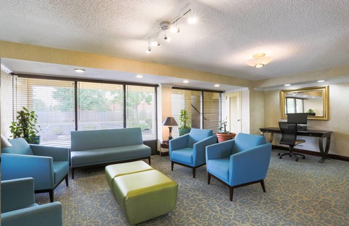 Newark Hotel | Days Inn by Wyndham Newark Wilmington