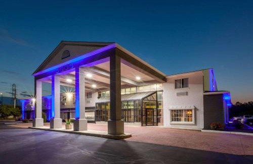 Sandusky Hotel | Days Inn by Wyndham Sandusky Cedar Point