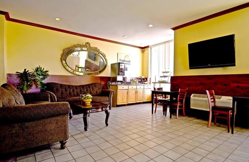 Atlantic City Hotel | Days Inn by Wyndham Atlantic City Beachblock