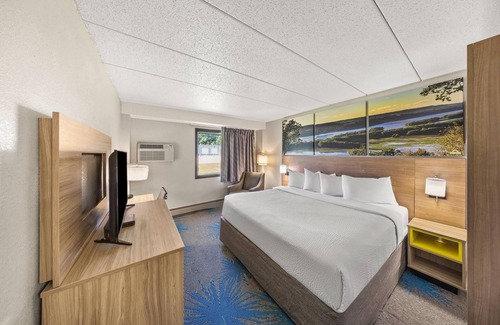 Winona Hotel | Days Inn by Wyndham Winona