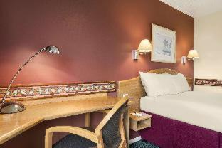 Michaelwood Hotel | Days Inn Michaelwood M5