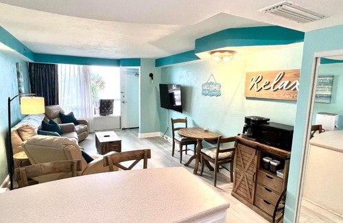 Ortona Park Apartment | Daytona Beach Resort Oceanfront 1 Bedroom Suite, 2 Queen Beds