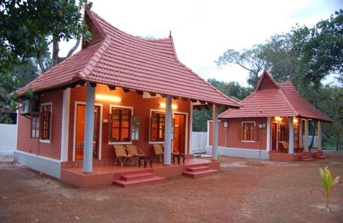 Alappuzha Bed & Breakfast | Dazzle Dew Memories - Deluxe Family Double Room