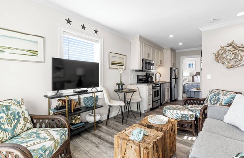 Ocean Isle Beach Condo | Dazzling Oceanfront Condo - Perfect for a Couples Getaway!