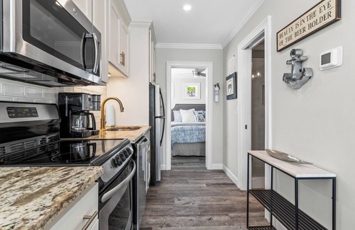 Ocean Isle Beach Condo | Dazzling Oceanfront Condo - Perfect for a Couples Getaway!