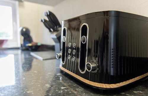 Castle Donington Apartment | DD Apartment 9 - Free Parking - Fast WiFi