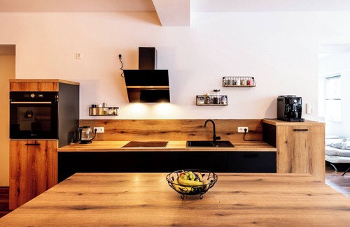 Bad Berneck im Fichtelgebirge Apartment | Spacious apartment/loft with covered parking space