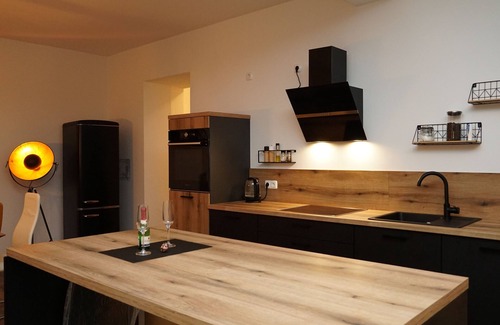 Bad Berneck im Fichtelgebirge Apartment | Spacious apartment/loft with covered parking space