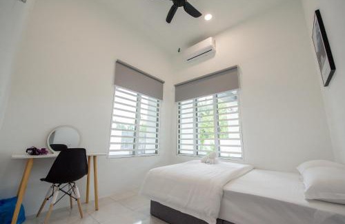 Central Seberang Perai House | De Luma Alma 9 bedroom with 8 bathroom