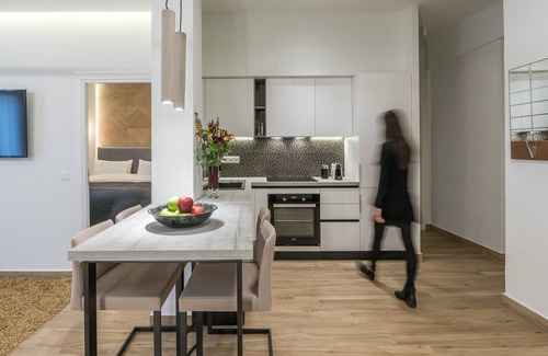 Athens City Centre Apartment | De Minimis - a Chic 3BR Downtown Apartment by JJ Hospitality-