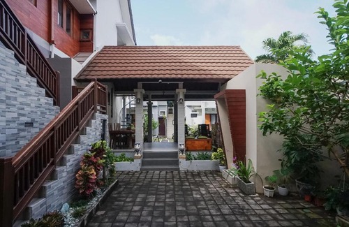 Renon Hotel | De Pavilla Homestay