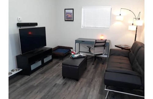 Pahrump House | Death Valley Pahrump Pet Friendly Stop