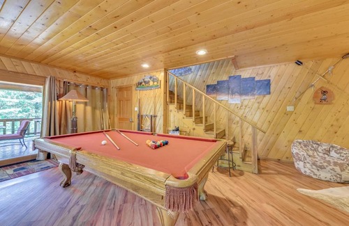 Ruidoso House | Deck and Hot Tub Bear Country Cabin in Ruidoso