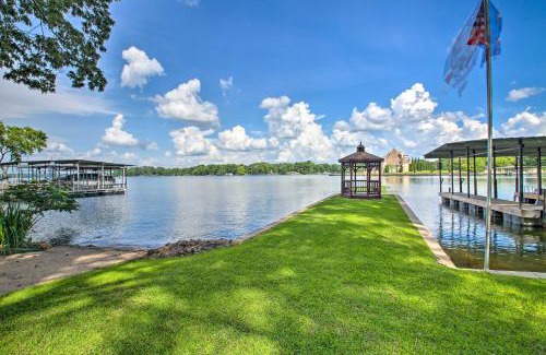 Lake Hamilton House | Deck, Boat Slip and Views Lake Hamilton Cabin!