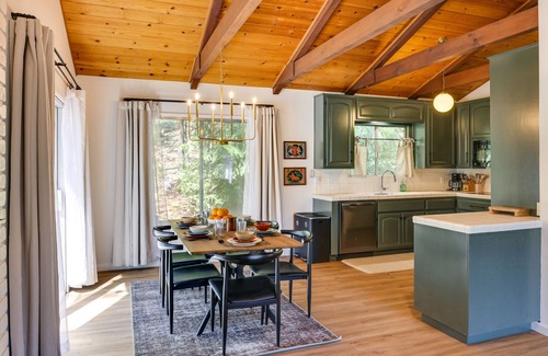 Twain Harte Cabin | Deck & Fire Pit: Stunning Twain Harte Cabin!