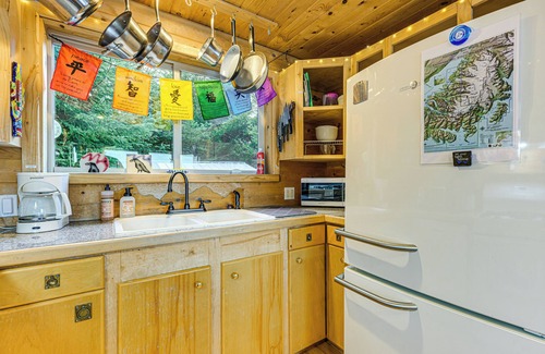 Homer Cabin | Deck & Panoramic Views: Bayfront House in Homer!