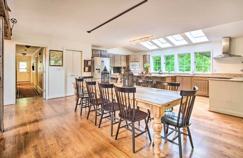 Chimney Rock Cottage | Deck w/Fireplace: Pet-friendly Lake Lure Retreat