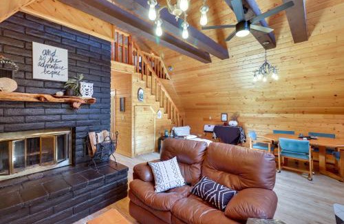 Overgaard House | Decks and Fire Pit Rustic-Modern Overgaard Cabin!