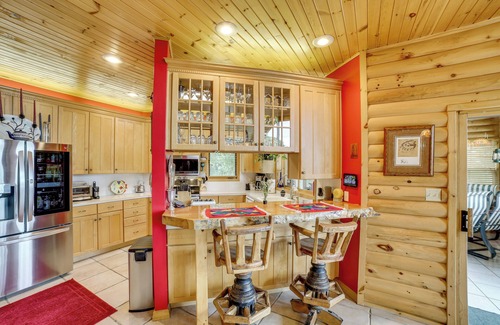 Shell Knob Cabin | Decks & Views: Spacious Cabin Near Table Rock Lake
