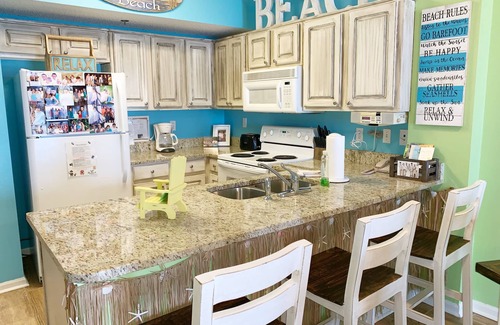 Gulf Shores Condo | Decorators Delight! TROPIC ISLES 303 October Dates Available!
