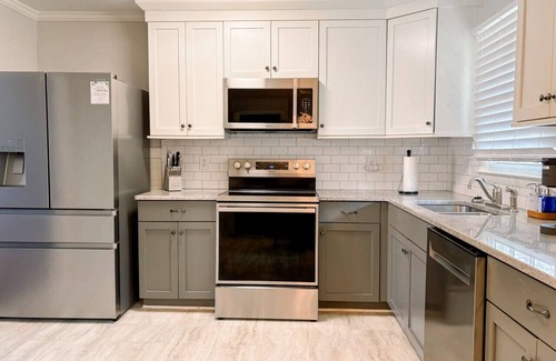 New Irving Park Apartment | Dedicated Office, Xbox, Spacious