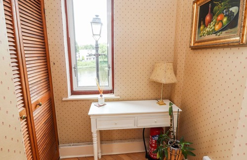 Chester Cottage | Dee Heights Penthouse