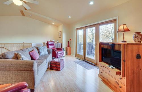 Thayerville House | Deep Creek Lake Townhome with Deck and Water Views