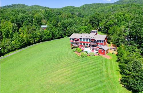 Bryson City House | Deep Creek Manor