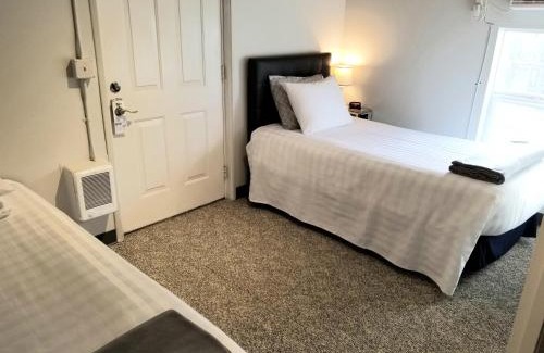 Chelan Hotel | Deep Water Inn