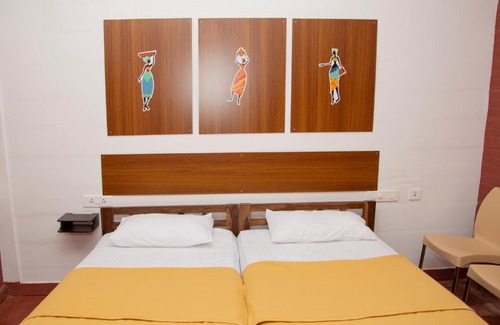 Pollachi Hotel | Deepwoods