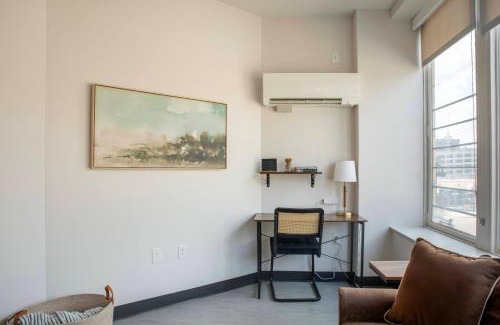 Westown Apartment | Deer District Studio Apt - One Block from Fiserv and Baird