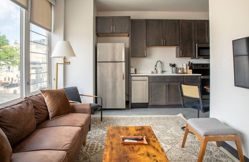 Westown Apartment | Deer District Studio Apt JC2 - One Block from Fiserv and Baird