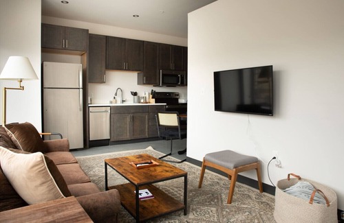 Westown Apartment | Deer District Studio Apt JC2 - One Block from Fiserv and Baird