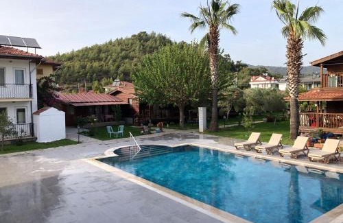 Ciftlik House | Defne Olive Gardens, Koca Calis, Fethiye - Previously Defne Pansiyon