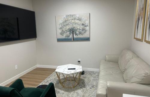 Southwest Edmonton Apartment | DeHaven