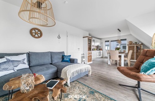 Westerdeichstrich Apartment | Deichblick - balcony with beach chair, 2 bedrooms, shower