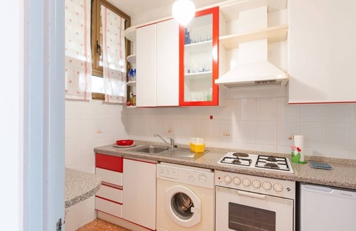 Deiva Marina Apartment | Deiva Marina Sea View Flat with Garage