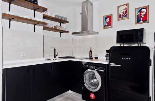 La Merced Apartment | Del Parque Flats Alamos: Appartement 2 Chambres Rénové au Coeur de Malaga